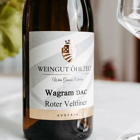 Weinrefugium Am Wagram - Weingut Oehlzelt
